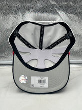 Load image into Gallery viewer, Close-up view of the Atlanta Braves MLB '47 Brand White Two Tone Hitch Rope Adjustable Snapback Hat highlighting the unique rope detail and durable materials.