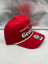 Load image into Gallery viewer, Adjustable design of Georgia Bulldogs NCAA '47 Brand Throwback Red Rope Hitch Snapback Hat, featuring a retro style with rope accent.