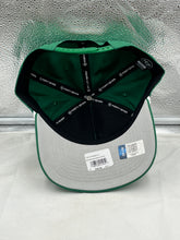 Load image into Gallery viewer, Close-up of Oregon Ducks NCAA '47 Brand Green Hitch Rope Adjustable Snapback Hat featuring trendy hitch rope detail and adjustable snapback strap for a comfortable fit.