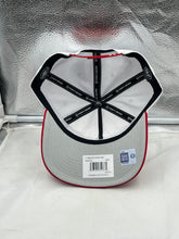 Load image into Gallery viewer, Georgia Bulldogs NCAA '47 Brand White Two Tone Hitch Adjustable Snapback Hat displayed on a flat surface, highlighting its modern look and adjustable snapback.