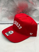 Load image into Gallery viewer, Side view of the Georgia Bulldogs NCAA '47 Red Reversed Hitch Script Adjustable Snapback Hat highlighting the adjustable strap for a comfortable fit.