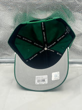 Load image into Gallery viewer, Philadelphia Eagles NFL '47 Throwback Green Rope Hitch Snapback Adjustable Hat, featuring the iconic Eagles logo and a classic style, perfect for game day or casual wear.