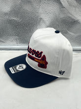 Load image into Gallery viewer, Close-up view of the Atlanta Braves MLB '47 Brand White TT Script Hitch Adjustable Snapback Hat displaying the adjustable snapback feature.