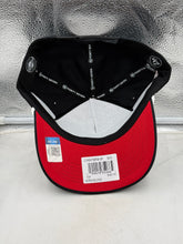Load image into Gallery viewer, Georgia Bulldogs NCAA '47 Brand Script Black Rope Hitch Adjustable Snapback Hat worn by a fan, demonstrating team spirit and comfortable fit.
