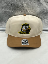 Load image into Gallery viewer, Oregon Ducks NCAA '47 Brand Natural Two Tone Hitch Adjustable Snapback Hat showcasing stylish two-tone design and adjustable fit for fans.