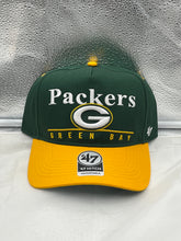 Load image into Gallery viewer, Green Bay Packers NFL '47 Brand Green Two Tone Hitch Snapback Adjustable Hat - Casey's Sports Store