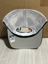 Load image into Gallery viewer, Miami Hurricanes NCAA '47 Brand Green Trucker Mesh Adjustable Snapback Hat - Casey's Sports Store
