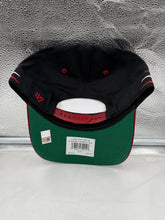 Load image into Gallery viewer, Side view of the Alabama Crimson Tide hat, demonstrating the adjustable snapback feature for a comfortable fit.