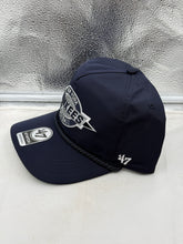 Load image into Gallery viewer, Close-up of the classic New York Yankees logo on the navy '47 Brand hitch rope adjustable snapback hat.