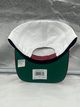 Load image into Gallery viewer, Adjustable snapback closure of the Arizona Cardinals hat for a comfortable fit suitable for all.