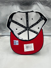 Load image into Gallery viewer, Close-up view of the Georgia Bulldogs NCAA '47 Brand White TT Hitch Rope Adjustable Snapback Hat highlighting its high-quality material and stylish design.
