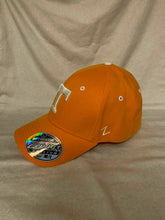 Load image into Gallery viewer, Tennessee Volunteers NCAA Zephyr Stretch Fit Orange Hat Cap - Casey's Sports Store