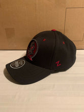 Load image into Gallery viewer, Florida State Seminoles FSU NCAA Zephyr Black Stretch Fit One Size Hat Cap - Casey's Sports Store