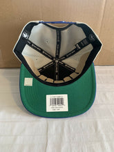 Load image into Gallery viewer, New York Knicks NBA Crosstown Script Two Tone '47 Brand Captain Snapback Hat - Casey's Sports Store