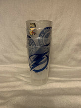 Load image into Gallery viewer, Tampa Bay Lightning NHL Set of 4 Plastic Tumblers Cups 16 oz. Whirley Drinkworks - Casey's Sports Store