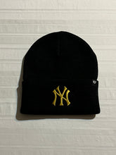 Load image into Gallery viewer, New York Yankees MLB '47 Brand Black Cuff Winter Beanie Knit Ski Cap Hat - Casey's Sports Store