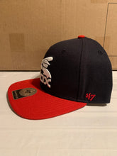 Load image into Gallery viewer, Chicago White Sox MLB '47 Brand Navy Sure Shot Two Tone Captain Snapback Hat - Casey's Sports Store