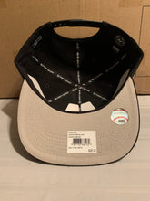 Load image into Gallery viewer, New York Mets MLB '47 Brand Black Sure Shot Two Tone Captain Snapback Hat - Casey's Sports Store