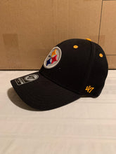 Load image into Gallery viewer, Pittsburgh Steelers NFL '47 Brand Stretch Fit S/M Hat Cap Black - Casey's Sports Store