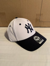 Load image into Gallery viewer, New York Yankees MLB '47 Brand White Two Tone MVP One Size Adjustable Hat - Casey's Sports Store