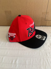 Load image into Gallery viewer, Chicago Bulls NBA '47 Brand Red Script Two Tone Captain Adjustable Snapback Hat - Casey's Sports Store