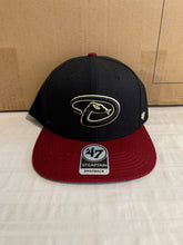 Load image into Gallery viewer, Arizona Diamondbacks MLB '47 Brand Black Two Tone Captain Snapback Hat - Casey's Sports Store