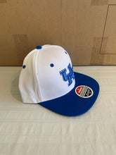 Load image into Gallery viewer, Kentucky Wildcats NCAA Zephyr White Two-Tone Adjustable Snapback Hat - Casey's Sports Store