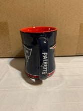 Load image into Gallery viewer, New England Patriots NFL Boelter 14oz Mug Cup - Casey's Sports Store
