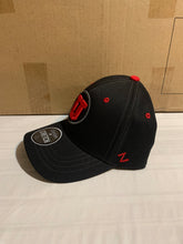 Load image into Gallery viewer, Utah Utes NCAA Zephyr Black One Size Stretch Fit Hat Cap - Casey's Sports Store