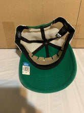 Load image into Gallery viewer, Oregon Ducks NCAA '47 Brand Green Clean Up Snapback Mesh Hat - Casey's Sports Store