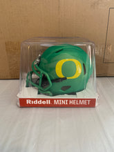 Load image into Gallery viewer, Oregon Ducks NCAA Riddell Speed Green Alternate Mini Helmet - Casey's Sports Store