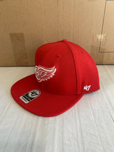 Load image into Gallery viewer, Detroit Red Wings NHL '47 Brand Red Adjustable Captain Snapback Hat - Casey's Sports Store