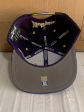 Load image into Gallery viewer, Washington Huskies Zephyr Purple Adjustable Snapback Hat - Casey's Sports Store