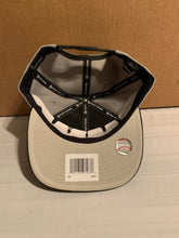 Load image into Gallery viewer, San Francisco Giants MLB '47 Brand Gray Sure Shot Two-Tone Snapback Hat - Casey's Sports Store