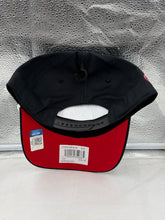 Load image into Gallery viewer, Side view of the Georgia Bulldogs NCAA '47 Brand Script Black Rope Hitch Adjustable Snapback Hat highlighting the unique rope detailing along the visor.
