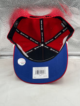 Load image into Gallery viewer, Styled outfit featuring the Philadelphia Phillies MLB &#39;47 Brand Red Script Hitch Adjustable Snapback Hat paired with a casual tee, perfect for game day or everyday wear.
