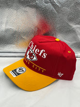 Load image into Gallery viewer, Kansas City Chiefs NFL &#39;47 Brand Red Two Tone Hitch Snapback Adjustable Hat - Casey&#39;s Sports Store
