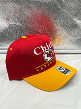 Load image into Gallery viewer, Kansas City Chiefs NFL &#39;47 Brand Red Two Tone Hitch Snapback Adjustable Hat - Casey&#39;s Sports Store
