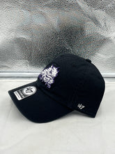 Load image into Gallery viewer, Side view of the TCU Horned Frogs NCAA &#39;47 Brand Black Clean Up Adjustable Strapback Hat showcasing its adjustable strapback feature.

