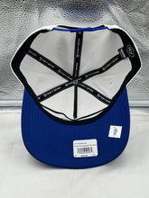 Load image into Gallery viewer, Golden State Warriors NBA &#39;47 Brand White Two Tone Hitch Adjustable Snapback Hat worn by a fan at a game, demonstrating team loyalty and comfort.
