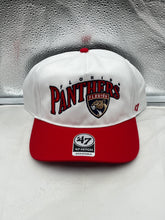 Load image into Gallery viewer, Florida Panthers NHL &#39;47 Brand White Two Tone Wave Hitch Adjustable Snapback Hat front view showcasing stylish design and team logo.
