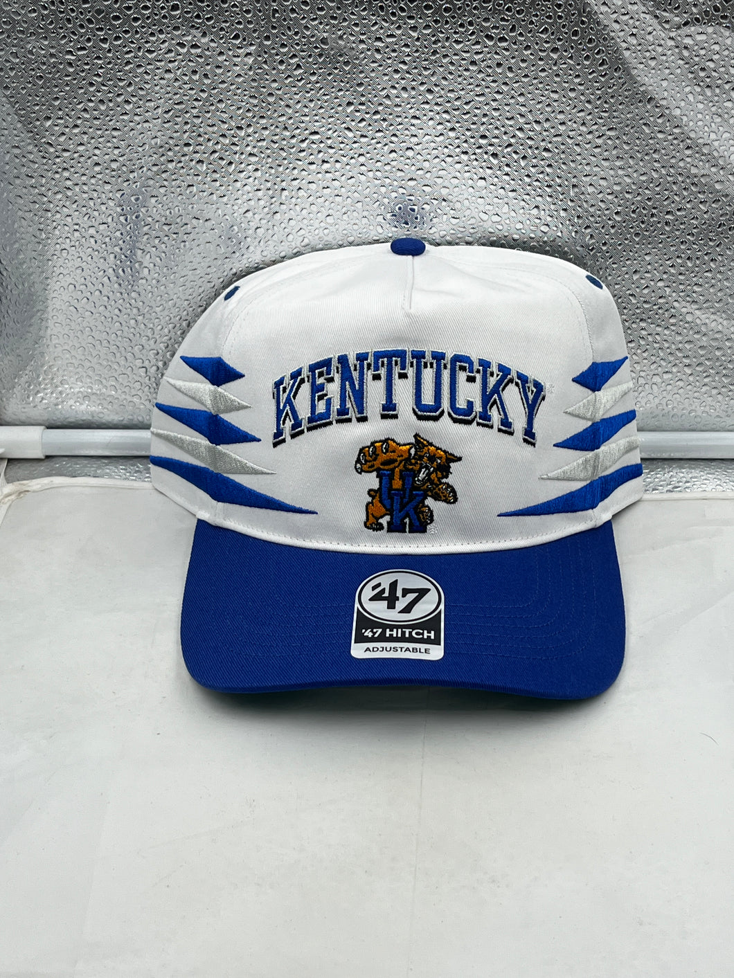 Kentucky Wildcats NCAA '47 Brand White Diamond Hitch Snapback Adjustable Hat showcasing its stylish design and adjustable fit