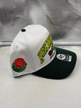 Load image into Gallery viewer, Oregon Ducks NCAA &#39;47 Throwback White Rose Bowl Hitch Adjustable Snapback Hat in a trendy setting, showcasing this versatile Oregon Ducks hat.
