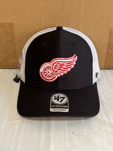 Load image into Gallery viewer, Detroit Red Wings NHL &#39;47 Brand Black Trucker Mesh Adjustable Snapback Hat - Casey&#39;s Sports Store
