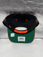 Load image into Gallery viewer, Chicago Bears hat on a mannequin, emphasizing the high-quality material and breathable design, ideal for all seasons and casual outings.
