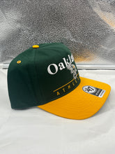 Load image into Gallery viewer, Oakland Athletics MLB &#39;47 Brand Green Two Tone Hitch Adjustable Snapback Hat - Casey&#39;s Sports Store
