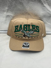 Load image into Gallery viewer, Philadelphia Eagles NFL &#39;47 Throwback Khaki Roscoe Hitch Snapback Adjustable Hat - Casey&#39;s Sports Store
