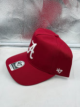 Load image into Gallery viewer, Close-up view of the Alabama Crimson Tide hat featuring the classic '47 Brand logo and comfortable design, perfect for game days and tailgating.
