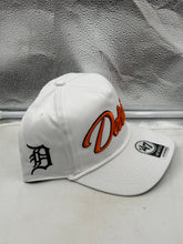 Load image into Gallery viewer, Close-up detail of the Detroit Tigers MLB '47 Brand White Script Hitch Rope Adjustable Snapback Hat fabric and logo.
