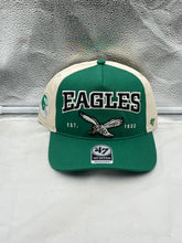 Load image into Gallery viewer, Philadelphia Eagles NFL &#39;47 Throwback Green TT Hitch Snapback Adjustable Hat front view showcasing the iconic Eagles logo.

